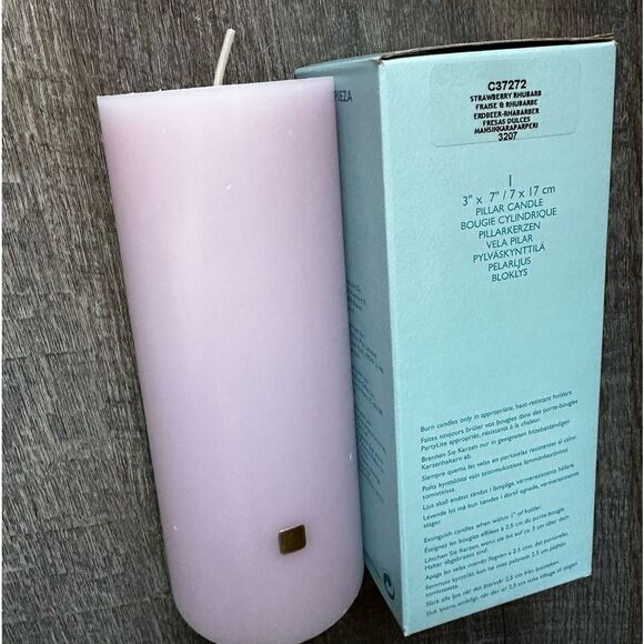 PARTYLITE Strawberry Rhubarb scented Pillar Candle Rare Retired Size 3”X7” NIB - Picture 8 of 9